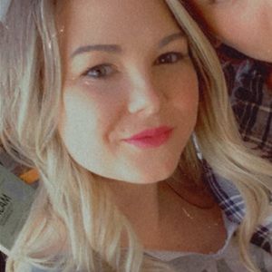 Meet your Posher, Lacey